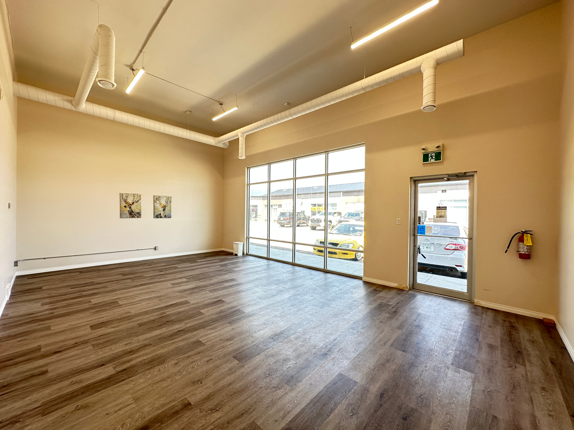 Warman 商业园区 · 1211 Boucher Avenue #14 单元 | 售价 $264,900——林与唐地产 - 3